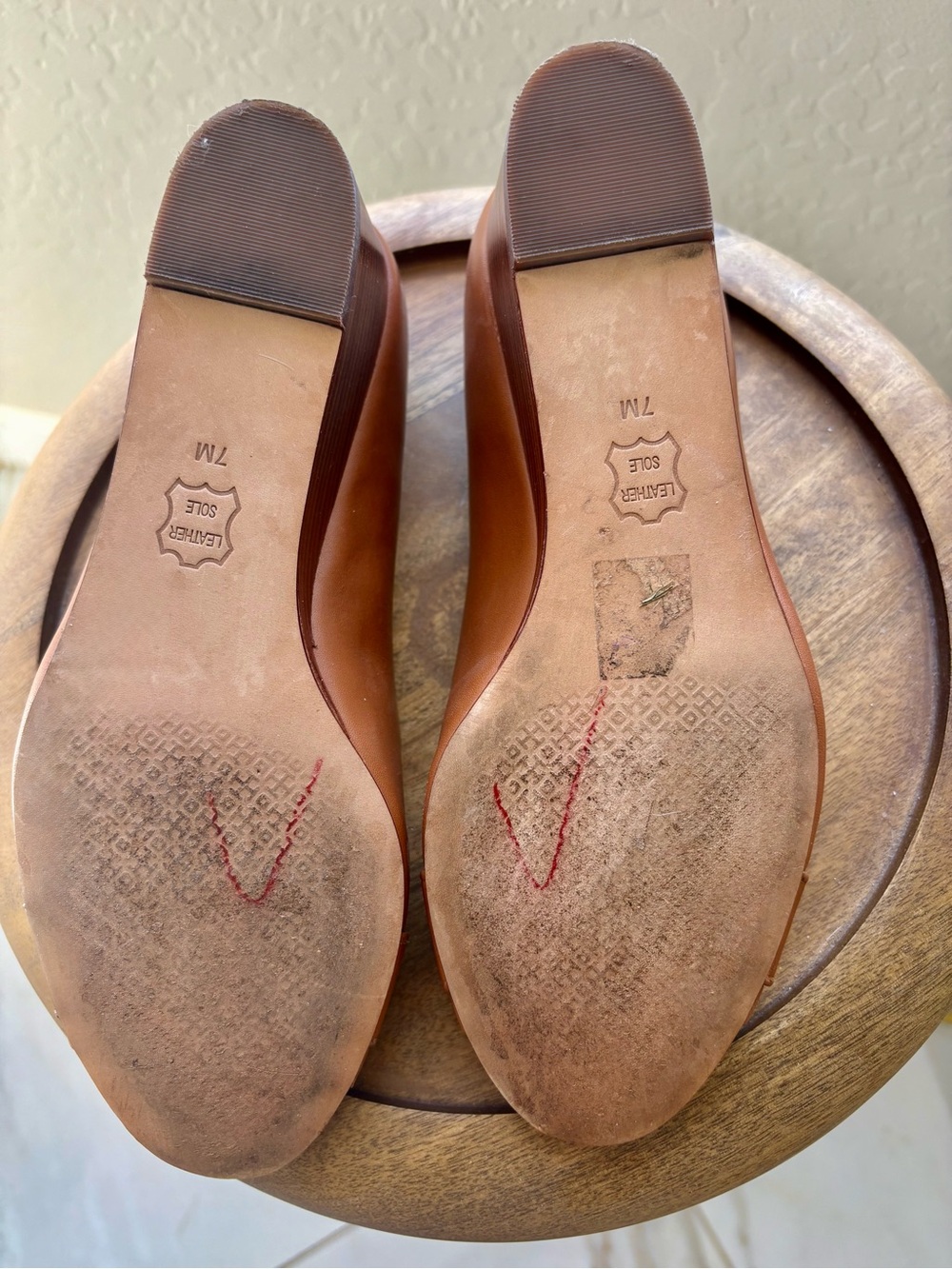 Tory Burch KIRA Tan Open-Toe Heels with Gold Logo Sandals 7M - Picture 9 of 10